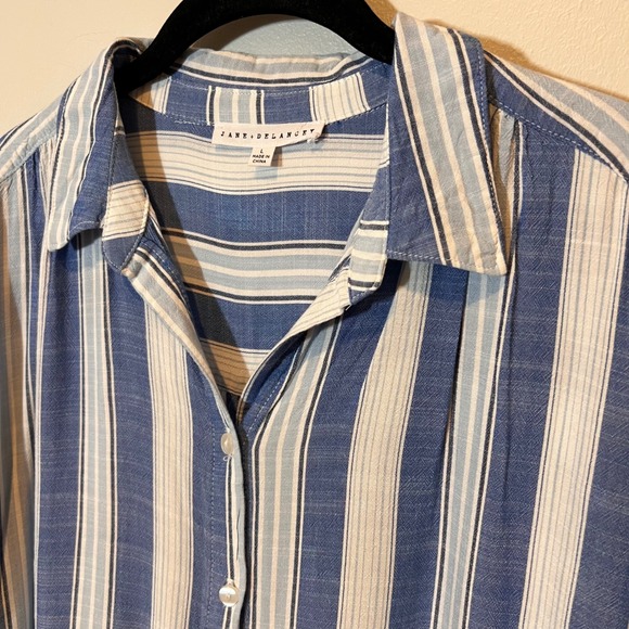 Jane & Delancey Striped Button Down Short Sleeve Rayon Shirt Lightweight Large - Picture 2 of 13
